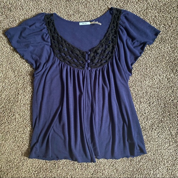 Open Front Blouse - Picture 2 of 5